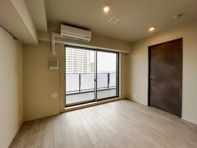 Royal Parks Ariake - Interior - ["Flooring", "Floor", "Wood flooring"]
