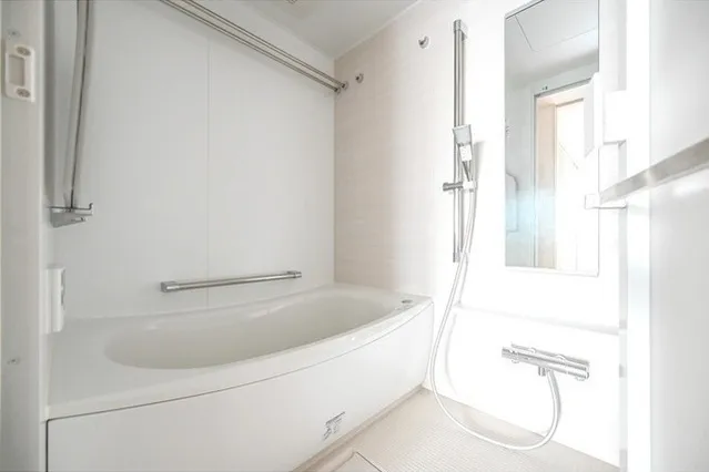 SHIBUYA CAST. APARTMENT - Interior - ["Plumbing fixture", "Building", "Bathroom"]