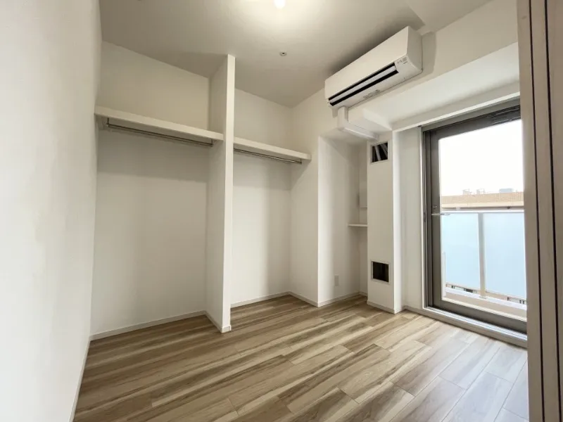 Crevia Rigze Kamata Nishi - Interior - ["Flooring", "Floor", "Ceiling"]