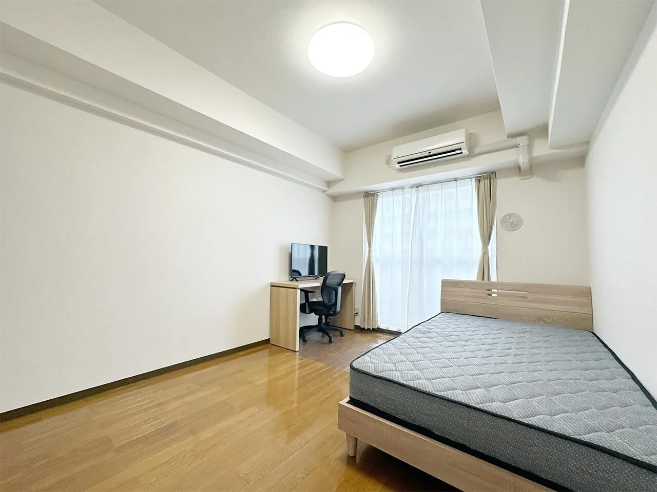 Mynavi STAY Flumen Meguro - Interior - ["Furniture", "Flooring", "Interior design"]