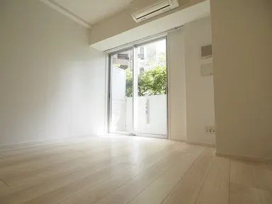Residia Meguro Ⅳ - Interior - ["Building", "Wood", "Fixture"]