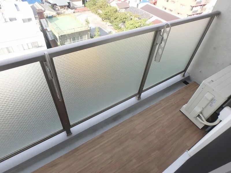 Orchid Residence Oshima - Interior - ["Composite material", "Balcony", "Mesh"]