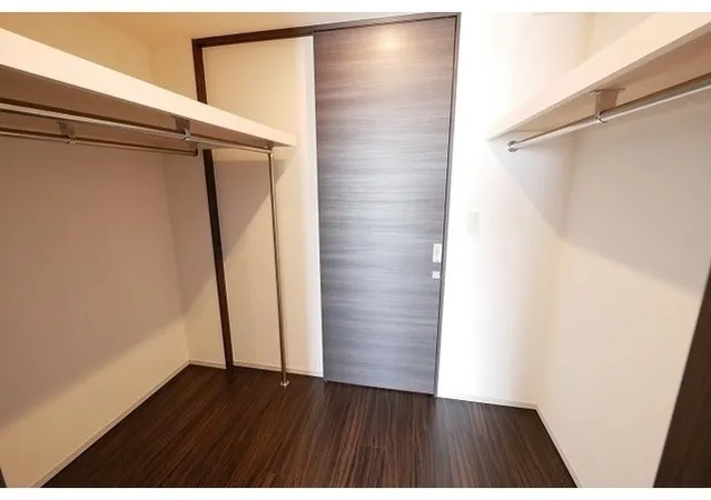 Comforia Shinjuku East Side Tower - Interior - ["Flooring", "Floor", "Wood flooring"]
