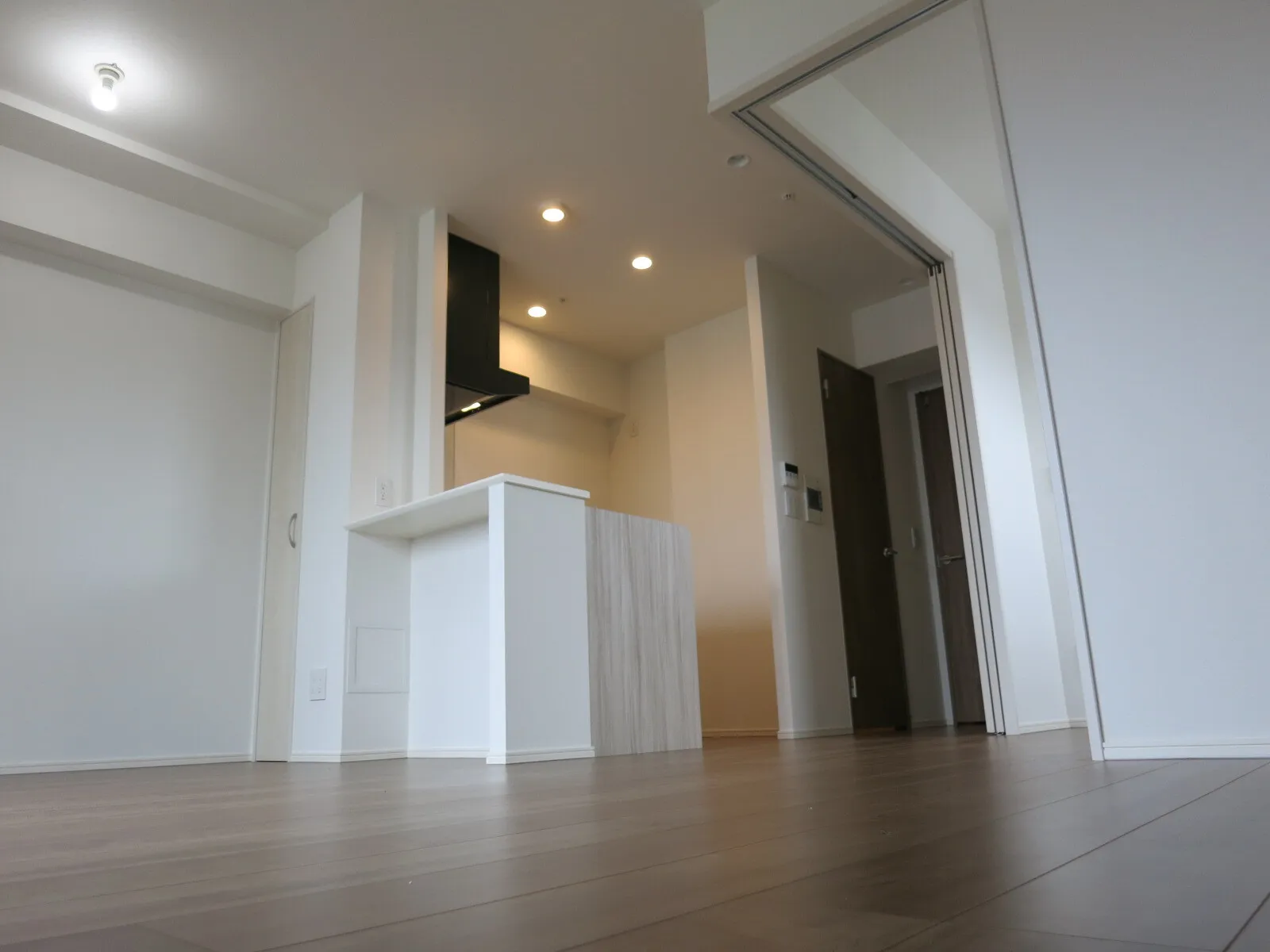 Primal Nishi Kamata - Interior - ["Building", "Hall", "Wood"]