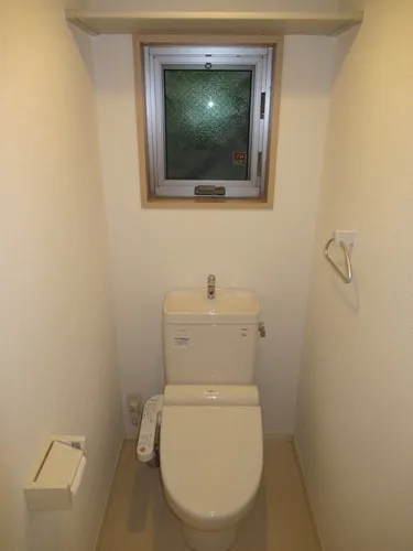 Idea Minami Aoyama - Interior - ["Toilet seat", "Toilet", "Plumbing fixture"]