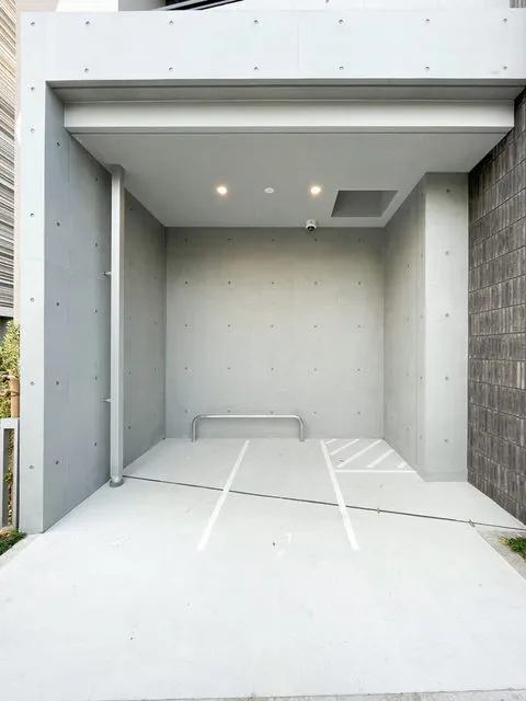 Duo Flatz Ikejiri Ohashi - Exterior - ["Composite material", "Grey", "Concrete"]