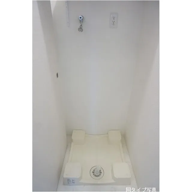 Comforia Ueno Iriya - Interior - ["Product", "Property", "White"]