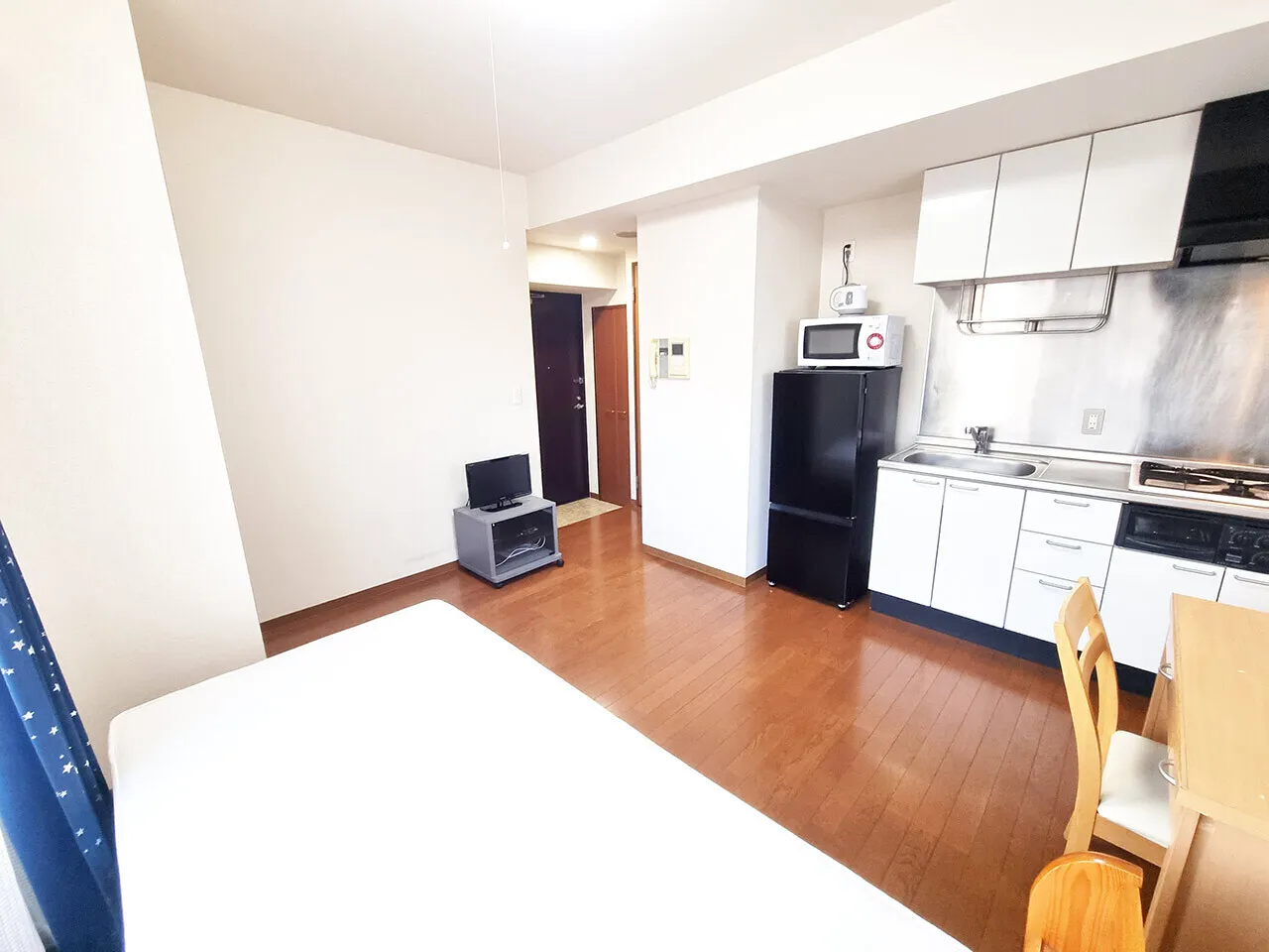 Mynavi Stay Nishigotanda 2 - Interior - ["Furniture", "Wood", "Floor"]