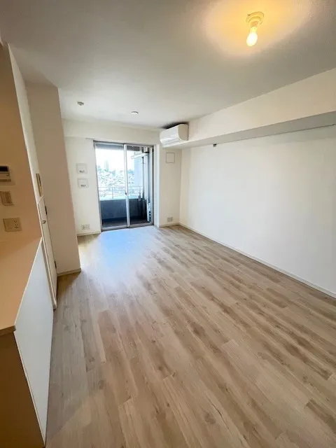 Residia Tower Kamiikebukuro (Tower Building) - Interior - ["Flooring", "Floor", "Wood flooring"]