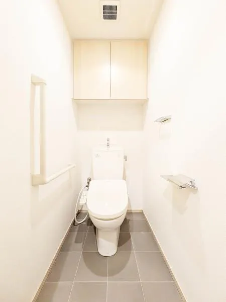 KDX Residence Suginami Honancho - Interior - ["Toilet seat", "Toilet", "Flooring"]