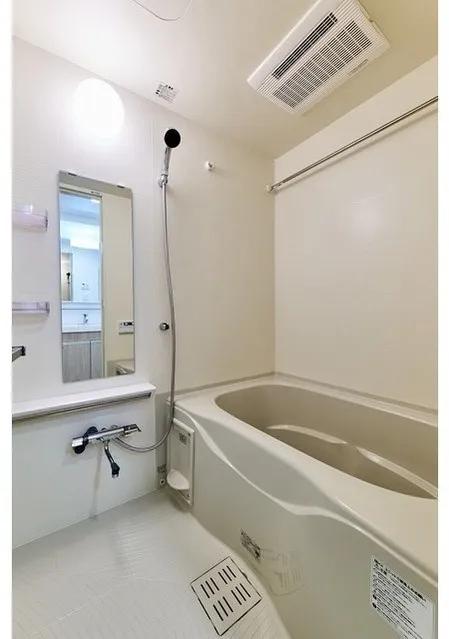 Gran Casa Oku - Interior - ["Flooring", "Plumbing fixture", "Floor"]