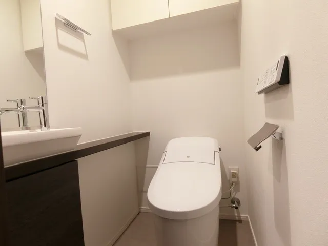 The Park Habio Tsukishima Front - Interior - ["Plumbing fixture", "Flooring", "Floor"]