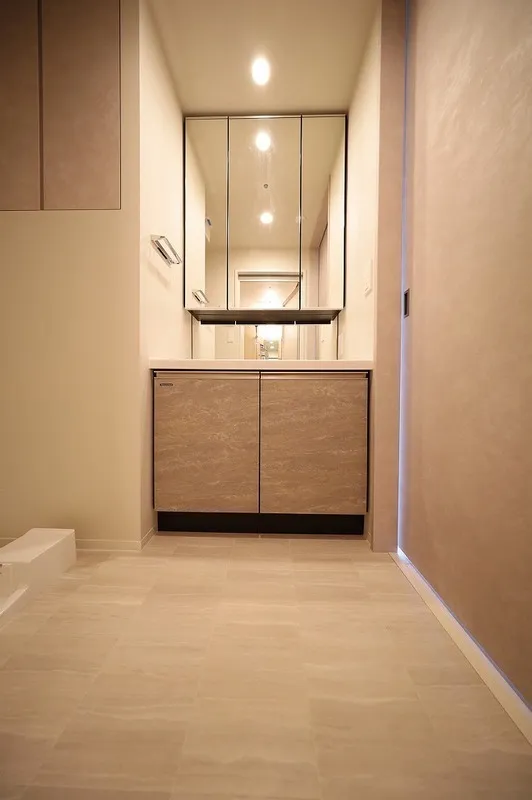 Blanchesta Iriya Grande - Interior - ["Flooring", "Wall", "Floor"]