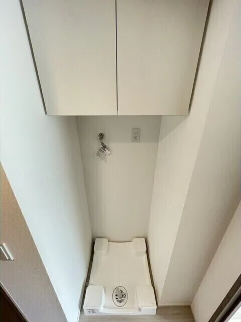 Stylio Kamata West - Interior - ["Wood", "Flooring", "Floor"]