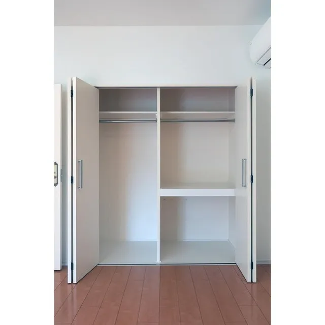 Urban Court Ichigaya - Interior - ["Furniture", "Shelf", "Fixture"]