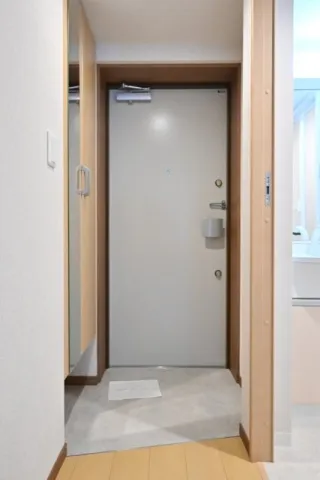 CENTRAL GARDEN RESIDENCE TOKYO - Interior - ["Wall", "Flooring", "Wood"]