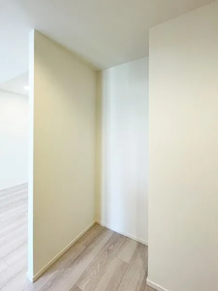 Brillia Ist Asakusa - Interior - ["Flooring", "Floor", "Wall"]