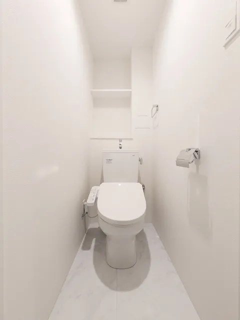 Grand Paseo Meguro Senzoku - Interior - ["Toilet seat", "Toilet", "Flooring"]