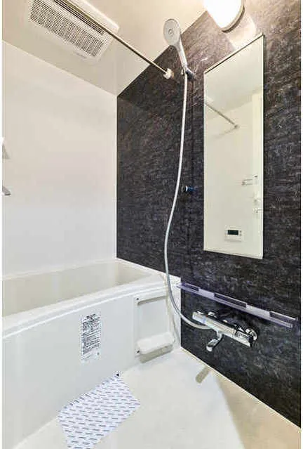 V-Style Iriya - Interior - ["Plumbing fixture", "Flooring", "Bathroom"]