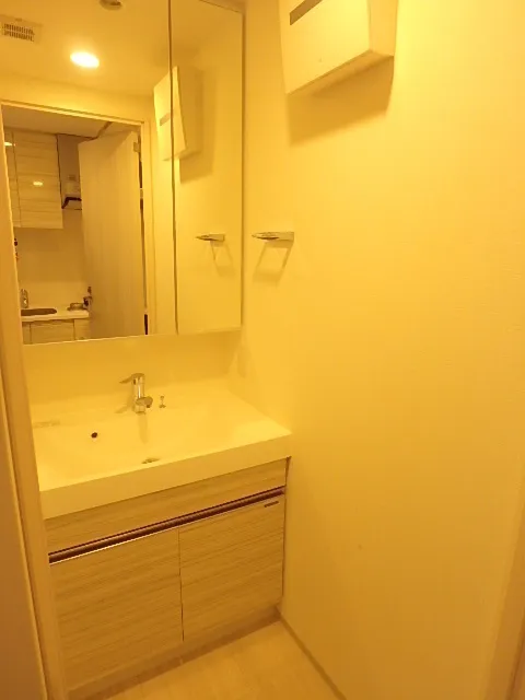 Le Fon Blanche Shinagawa Minamioi - Interior - ["Flooring", "Floor", "Interior design"]