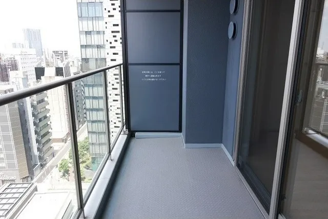 Comforia Shinjuku East Side Tower - Interior - ["Building", "Fixture", "Door"]