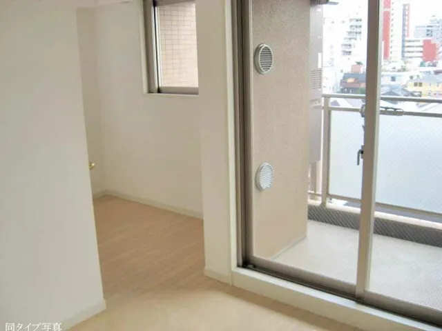 Comforia Nishiwaseda - Interior - ["Fixture", "Door", "Handle"]