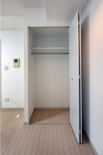 Gala Place Kinshicho - Interior - ["Building", "Fixture", "Door"]