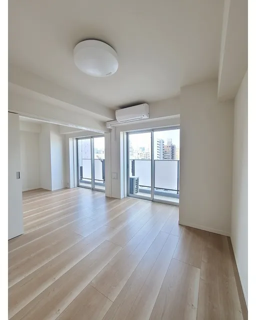 CAVANA Shinjuku Natsumesaka - Interior - ["Flooring", "Floor", "Wood flooring"]