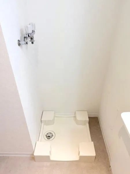 Lier Wakamatsucho - Interior - ["Flooring", "Floor", "Tile Flooring"]