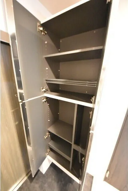 Memora Ikebukuro - Interior - ["Silver", "Household hardware", "Aluminium"]