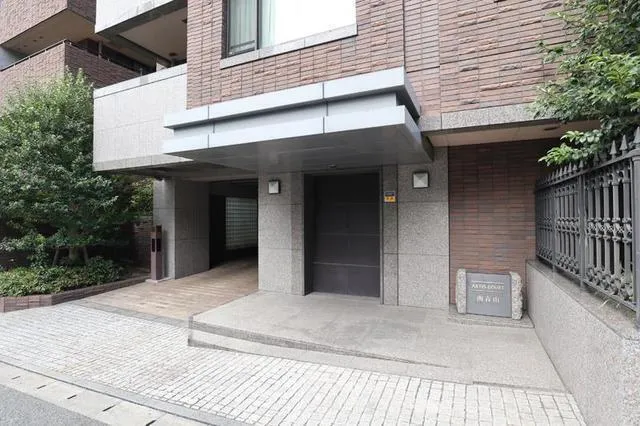 Artis Court Minami Aoyama - Exterior - ["Building material"]