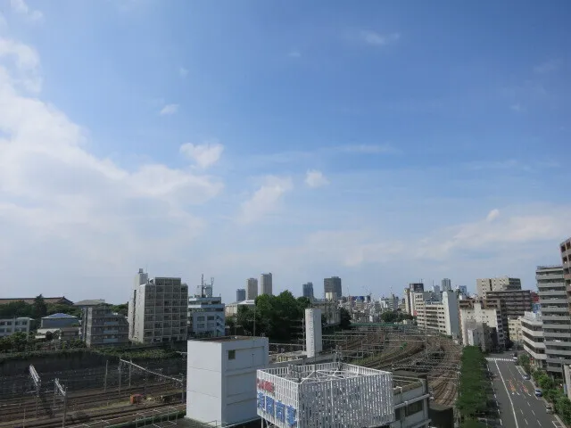 Le Fon Progres Ueno Park - Other - ["Sky", "Building", "Urban area"]