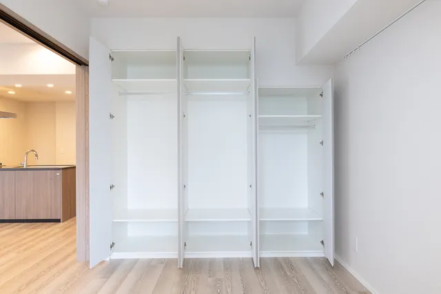 Monolith Hiroo - Interior - ["Flooring", "Wood", "Floor"]