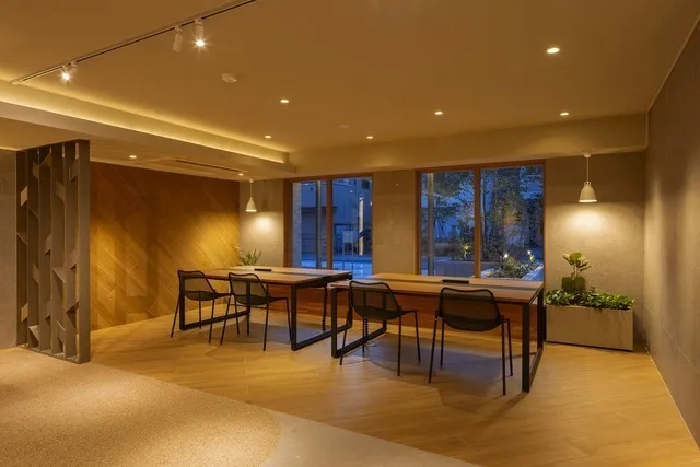 Milene Takinogawa - Exterior - ["Interior design", "Flooring", "Wall"]