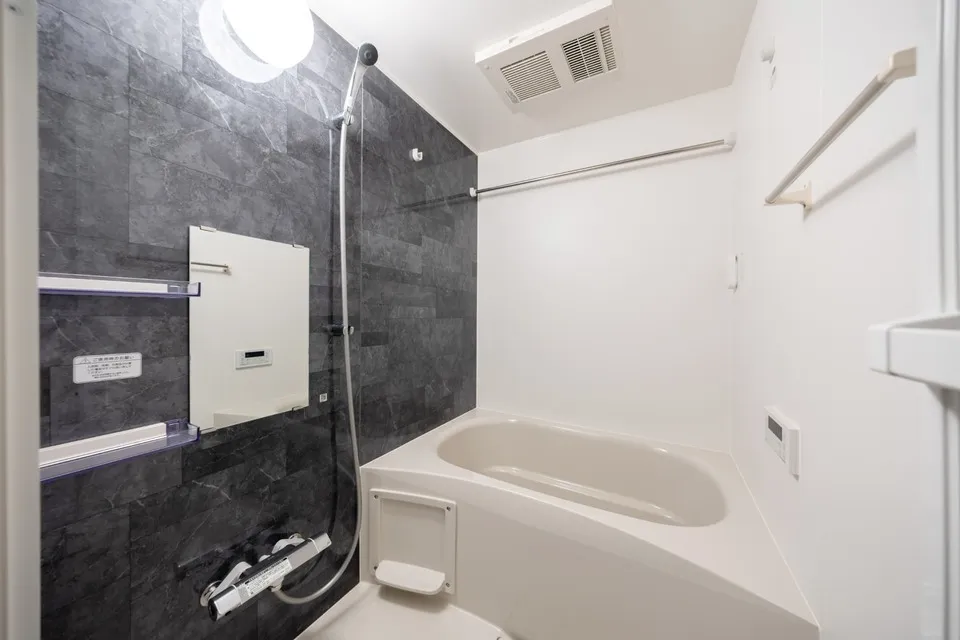 Hmlet Sangenjaya II - Interior - ["Plumbing fixture", "Bathroom", "Flooring"]