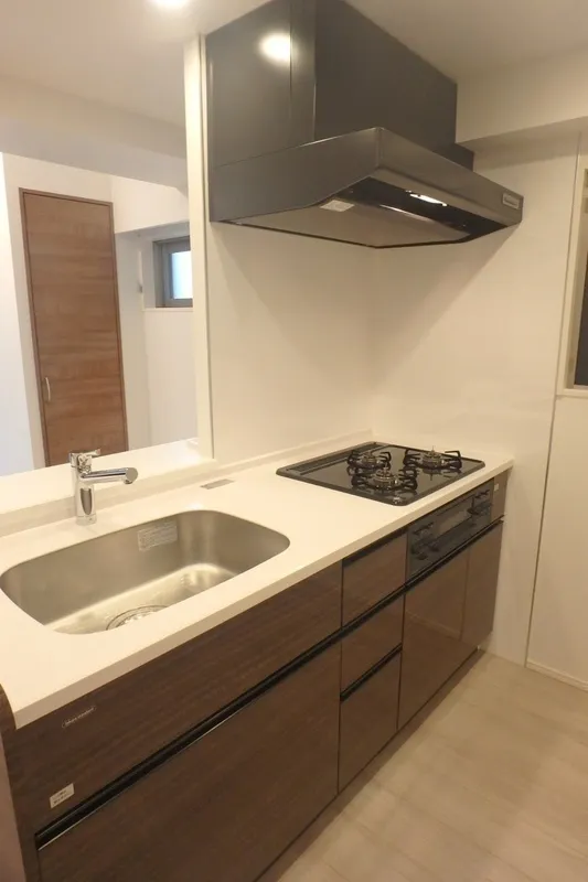 Gran Casa Nihonbashi Hamacho - Interior - ["Wood", "Flooring", "Interior design"]