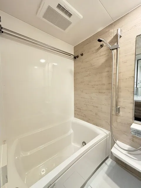 Asyl Court Nerima Nakamurabashi - Interior - ["Plumbing fixture", "Bathtub", "Bathroom"]
