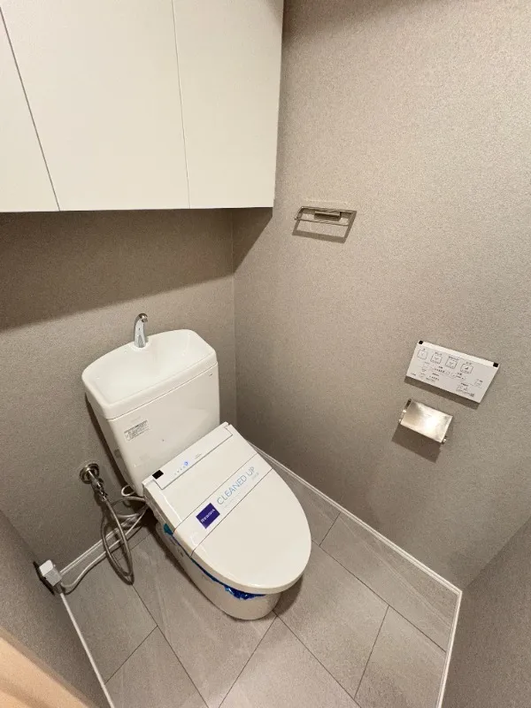 Residia Nihonbashi Bagurocho - Interior - ["Plumbing fixture", "Toilet seat", "Flooring"]