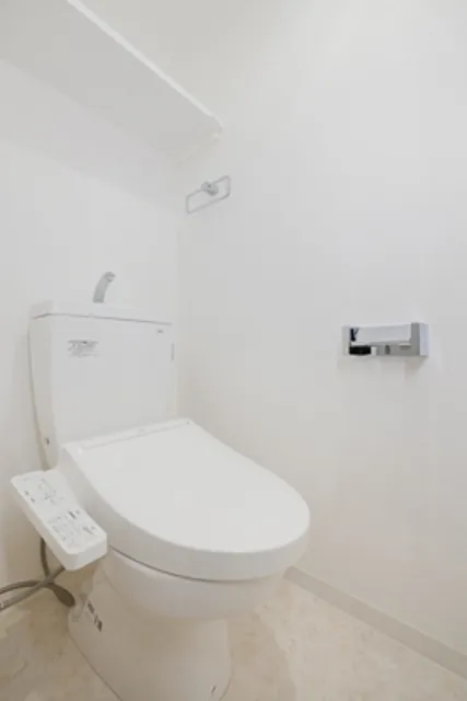 Ivy Court Nihonbashi Ningyocho - Interior - ["Toilet seat", "Toilet", "Plumbing fixture"]