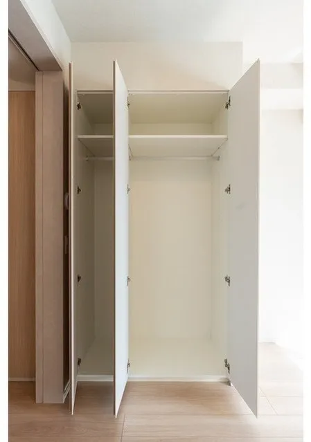 Livio Maison Asakusa Kaminarimon - Interior - ["Wood", "Cupboard", "Flooring"]