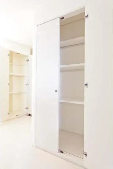 Ebisu Garden Terrace - Interior - ["Furniture", "Shelf", "Property"]