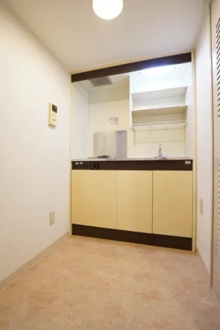 White Castle Kamisaginomiya - Interior - ["Flooring", "Floor", "Interior design"]