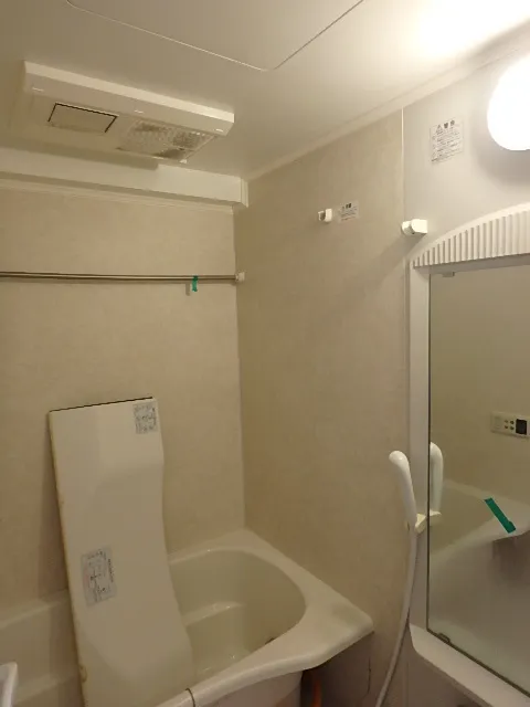 Nihonbashi First Residence - Interior - ["Bathtub", "Property", "Plumbing fixture"]