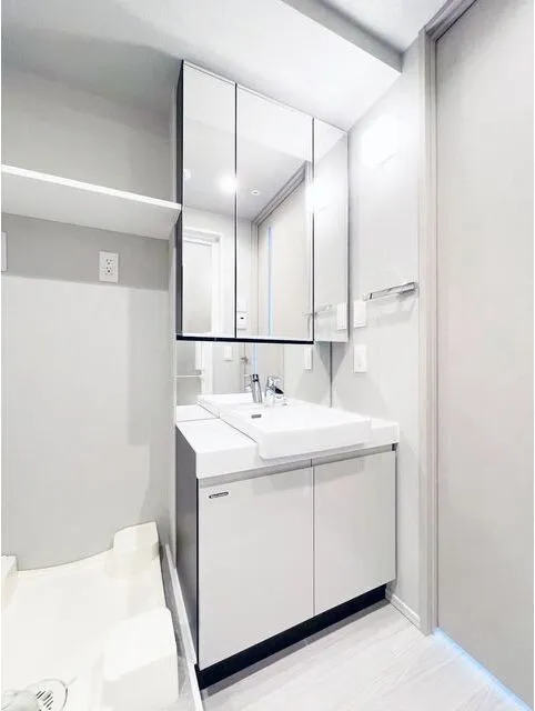 AIFLAT Wakamatsu Kawada - Interior - ["Plumbing fixture", "Interior design", "Flooring"]
