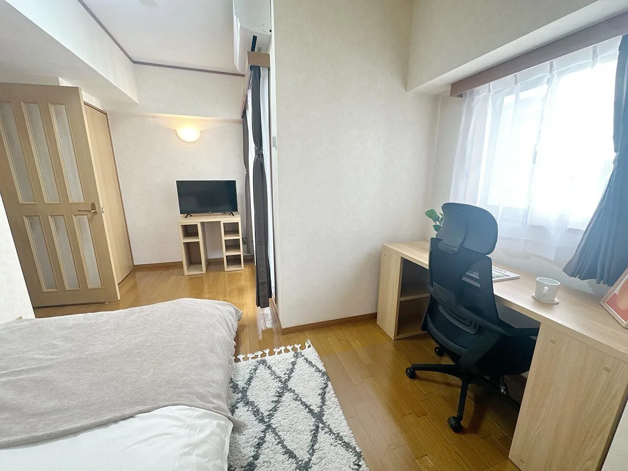 Mynavi STAY Miraie Chiyoda Sanbancho - Interior - ["Furniture", "Bed", "Floor"]