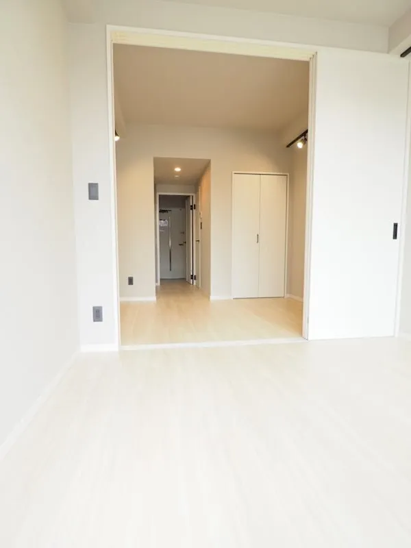 RESIDIA Sasazuka III - Interior - ["Flooring", "Floor", "Wood"]