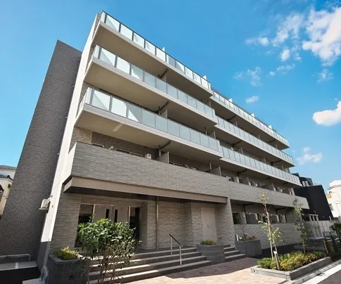 Due Hikifune - Exterior - ["Sidewalk", "Brutalist architecture"]