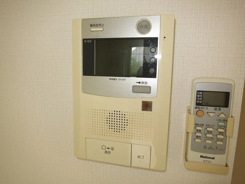 Arden Monzen Nakacho - Interior - ["Electronic device", "Technology", "Electronics"]