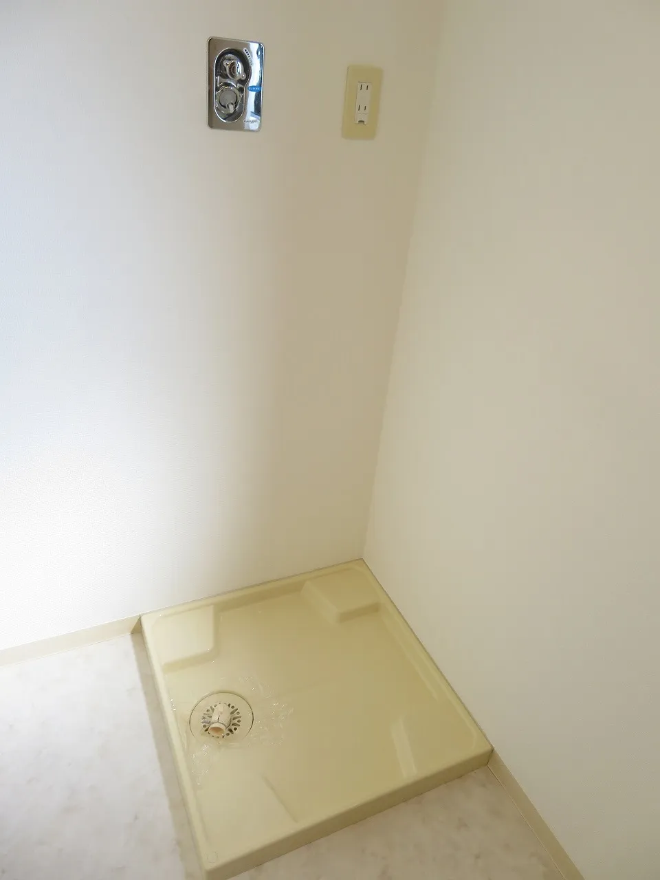 Prospect Monzennakacho - Interior - ["House", "Wood", "Fixture"]