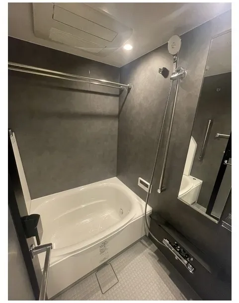 Crevia Ueno Iriya - Interior - ["Flooring", "Floor", "Plumbing fixture"]